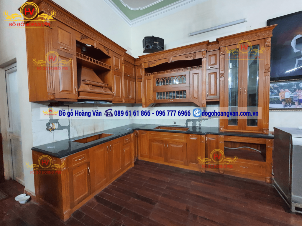 Tủ bếp gỗ tự nhiên