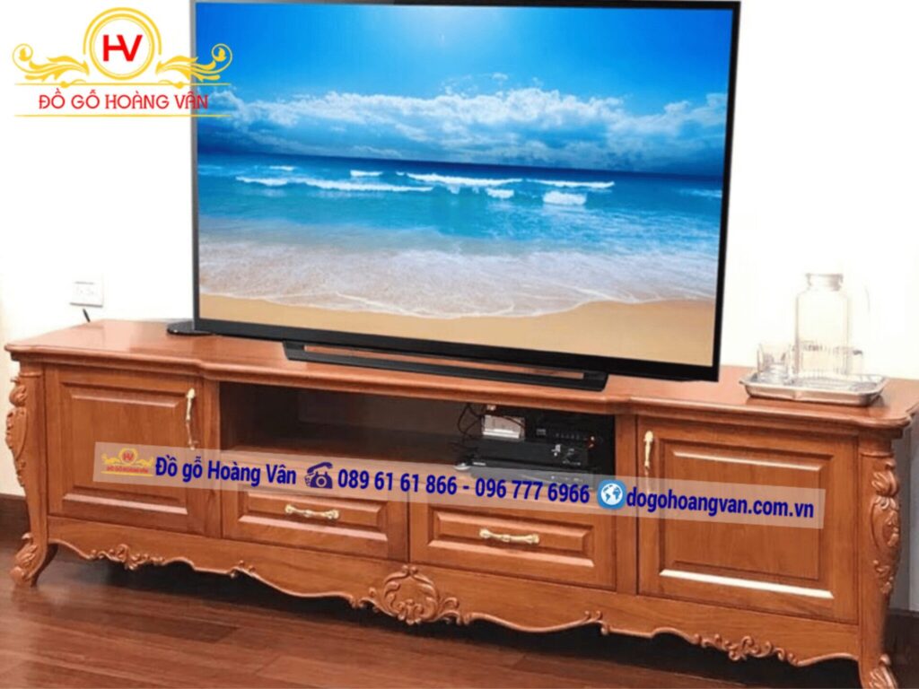 Vì sao kệ tivi tân cổ điển gỗ tự nhiên được ưa chuộng hiện nay?